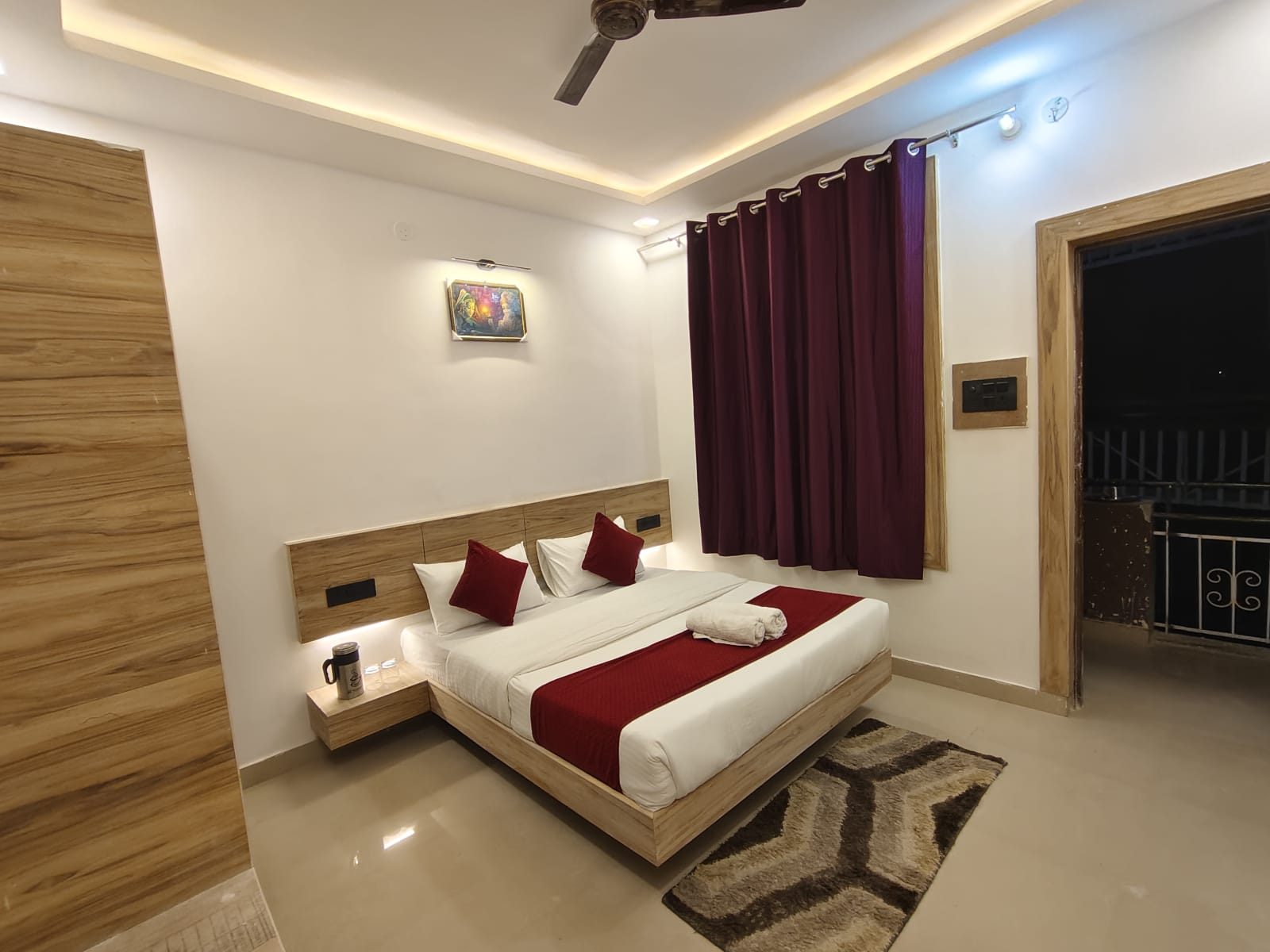 Hotel Amandeep Barkot — room 2
