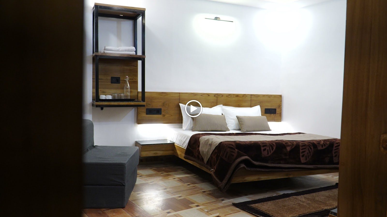 Hotel Amandeep Barkot — room with a view